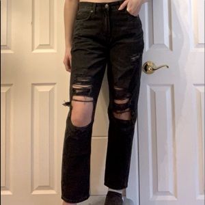 Black ripped mom jeans